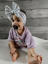 Load image into Gallery viewer, Custom Paci Clip